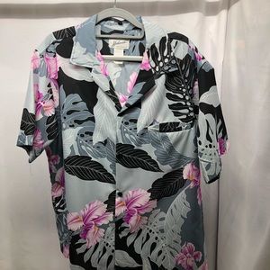 Helena’s size Large Hawaiian shirt *VINTAGE*